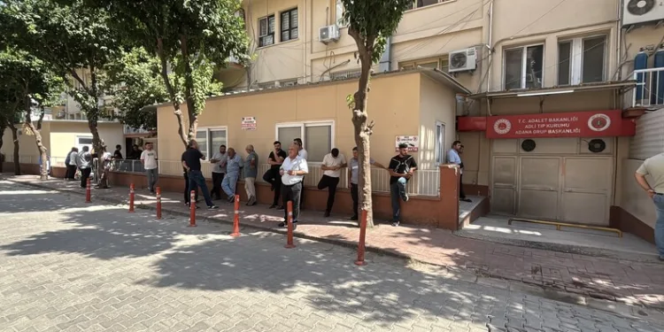 İstanbul merkezli 20 ilde yeni nesil suç örgütlerine operasyon: 178 gözaltı