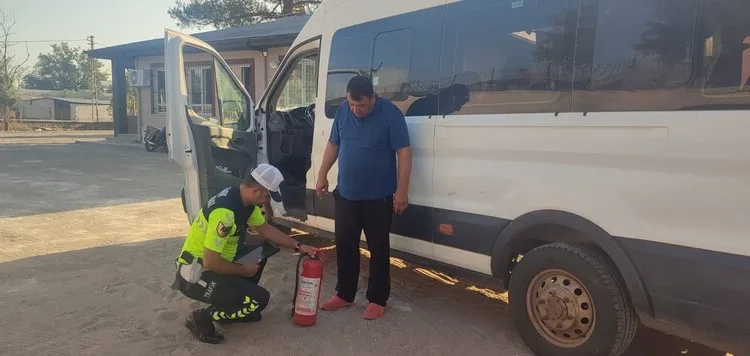 Malatya’da tarım işçilerini taşıyan minibüs devrildi