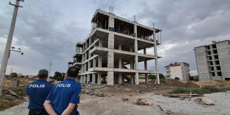 Malatya’da tarım işçilerini taşıyan minibüs devrildi