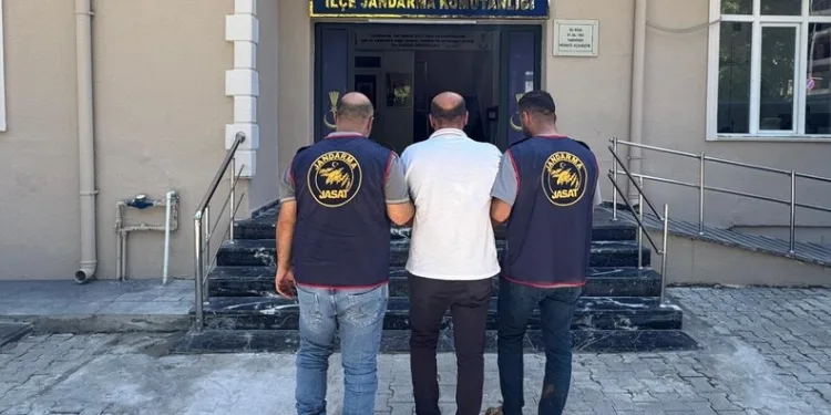 Hastane otoparkında otomobil yangını