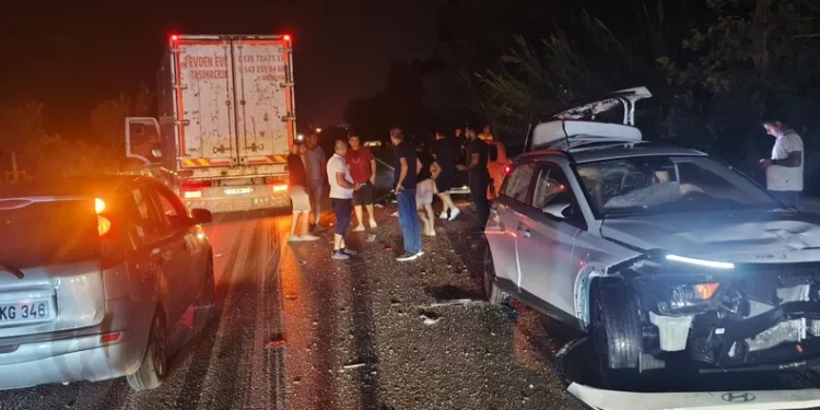Hastane otoparkında otomobil yangını