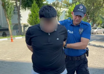 Patlamaların yaşandığı çöp konteynerinde bu defa da yangın çıktı