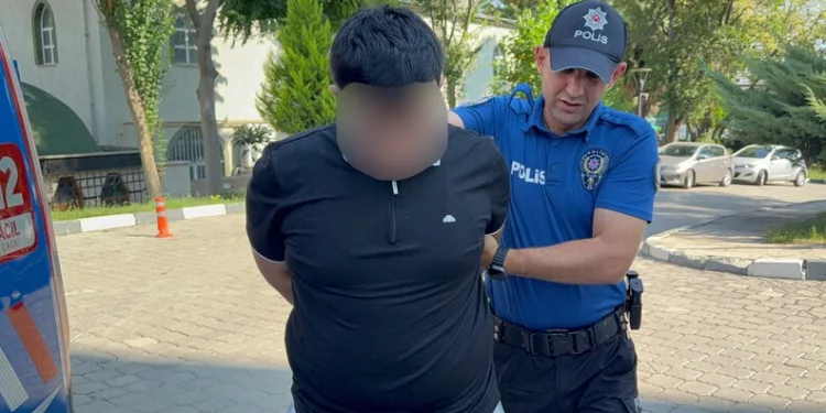 Patlamaların yaşandığı çöp konteynerinde bu defa da yangın çıktı