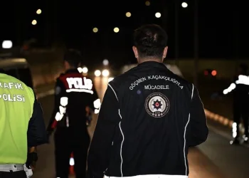 İstanbul’da üç günlük narkotik bilançosu: 188 şüpheli yakalandı, adreslerden yüzlerce kilo uyuşturucu madde çıktı