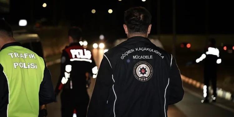 İstanbul’da üç günlük narkotik bilançosu: 188 şüpheli yakalandı, adreslerden yüzlerce kilo uyuşturucu madde çıktı