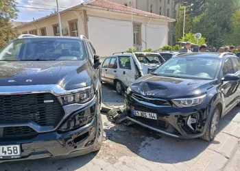 İstanbul’da üç günlük narkotik bilançosu: 188 şüpheli yakalandı, adreslerden yüzlerce kilo uyuşturucu madde çıktı