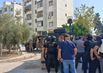 İstanbul’da üç günlük narkotik bilançosu: 188 şüpheli yakalandı, adreslerden yüzlerce kilo uyuşturucu madde çıktı