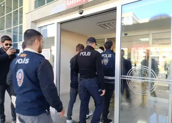İstanbul’da üç günlük narkotik bilançosu: 188 şüpheli yakalandı, adreslerden yüzlerce kilo uyuşturucu madde çıktı