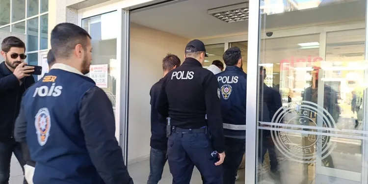 İstanbul’da üç günlük narkotik bilançosu: 188 şüpheli yakalandı, adreslerden yüzlerce kilo uyuşturucu madde çıktı