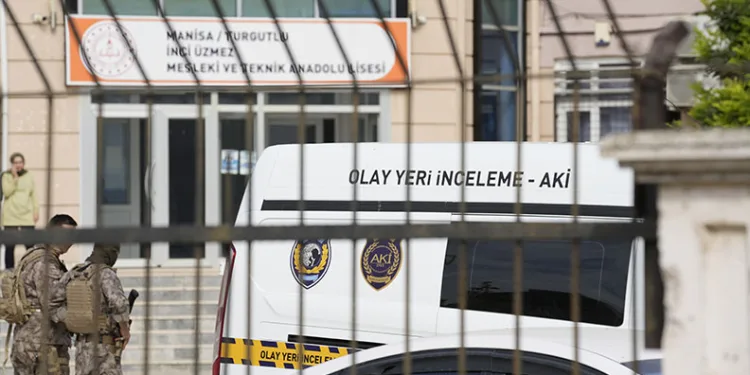 Turgutlu saldırısıyla ilgili gözaltı sayısı 10 oldu