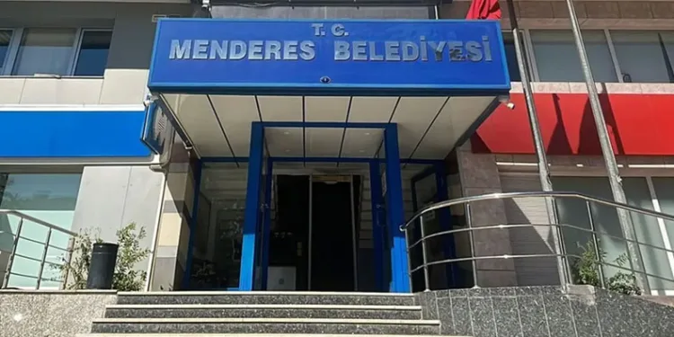 Menderes Belediyesi soruşturmasında ikinci dalga: 9 gözaltı