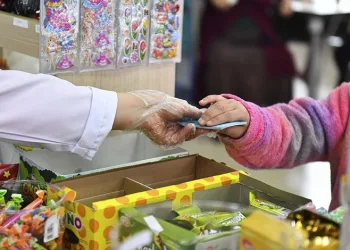 Okul kantinlerinde yeni dönem: Birçok ürüne satış yasağı geldi