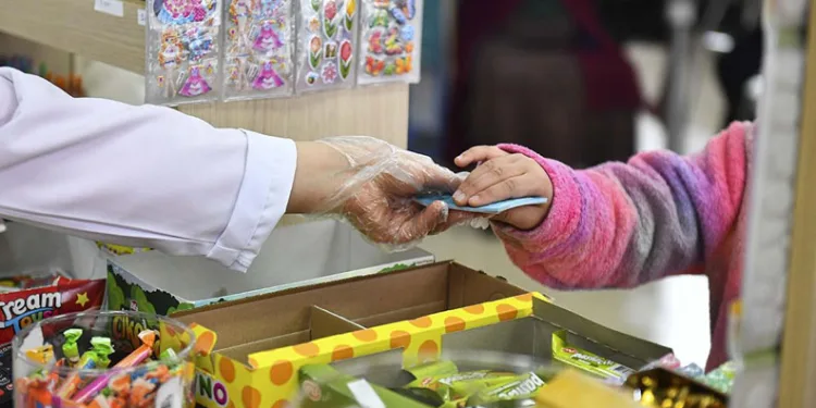 Okul kantinlerinde yeni dönem: Birçok ürüne satış yasağı geldi