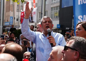 “Yeni Parti, geçmişte Cumhuriyet Halk Partisi’nde siyaset yapanların yeni partisidir”