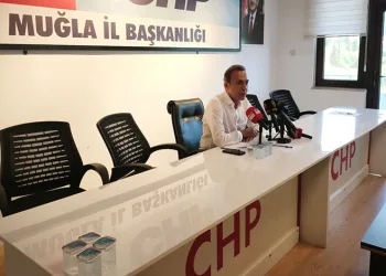CHP Genel Başkan Yardımcısı Berhan Şimşek Muğla’da görevinden istifa etti