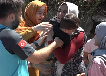 Bursa’da kaybolan 2.5 yaşındaki Emir, 2 saat sonra bulundu