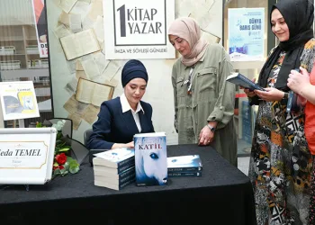 Yazar Seda Temel’den Okurlarıyla Keyifli Söyleşi ve İmza Günü