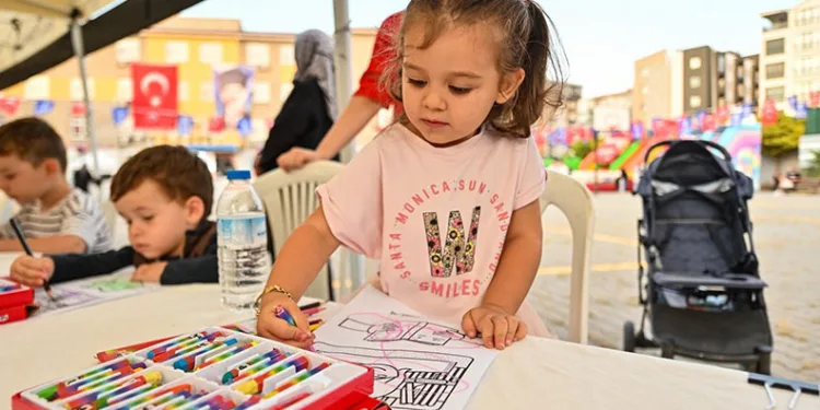 Bursa’da çocukların şenlik coşkusu