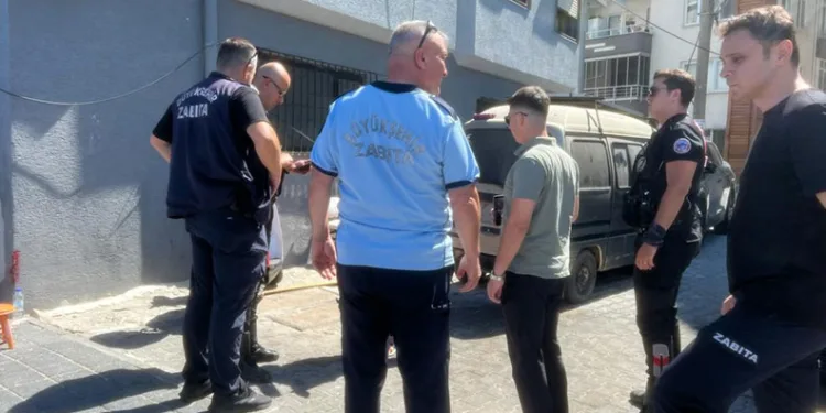 Bursa’da denetim sırasında zabıta memuru yaralandı