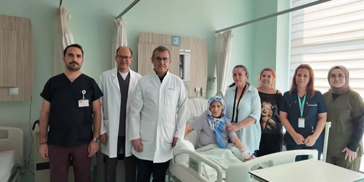 Kalp kapağında ezber bozan operasyon