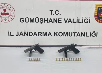 Gümüşhane’de 2 ruhsatsız tabanca ele geçirildi