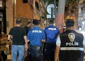 Bursa’da ahlak uygulamasında uyuşturucu ele geçirildi