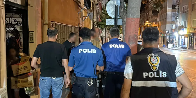 Bursa’da ahlak uygulamasında uyuşturucu ele geçirildi