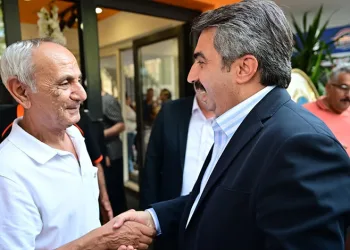 Oktay Yılmaz’dan esnaf ziyareti