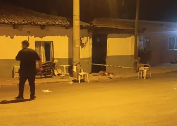 Manisa’da dehşet: Baba, eşini ve kızını bıçakladı