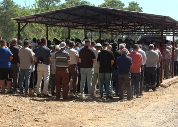 Aksu yangınında kalp krizi geçiren vatandaş son yolculuğuna uğurlandı