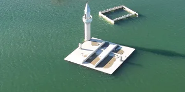 Kars’ta sular çekildi, eski köy ortaya çıktı