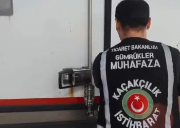 Kapıkule Gümrük Kapısı’nda 79 bin adet kaçak ürün ele geçirildi