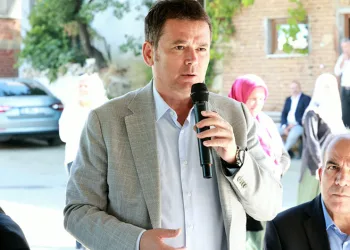 Erkan Aydın Mahalleleri Geziyor Sorunlar Çözülüyor