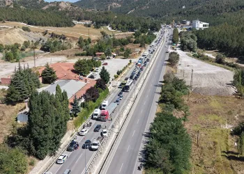 Çorum’da 3 araçlı zincirleme kaza: 5 yaralı