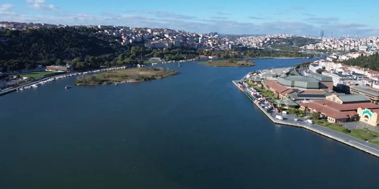 Eyüpsultan sahilinde vatandaşların ağır koku şikayeti