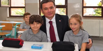 Erkan Aydın’dan öğrencilere yeni eğitim yılı ziyareti