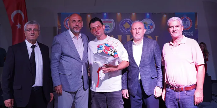 Başkan Aydın, Balkan Gecesi’nde Hemşehrileriyle Bir Araya Geldi
