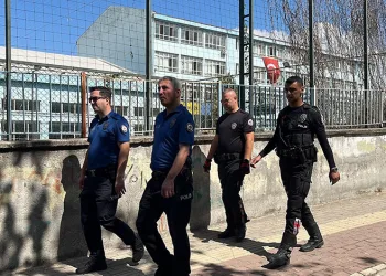 Bursa polisi okul çevrelerinde kuş uçurtmuyor