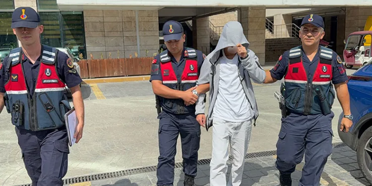 16 yaşındaki çocuk uyuşturucu ticaretinden tutuklandı
