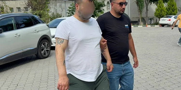 Tanımadığı kadını bıçaklayıp ağır yaraladı