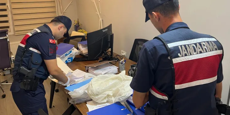 MİT’ten yazılım şirketine operasyon: 5 şüpheli gözaltında