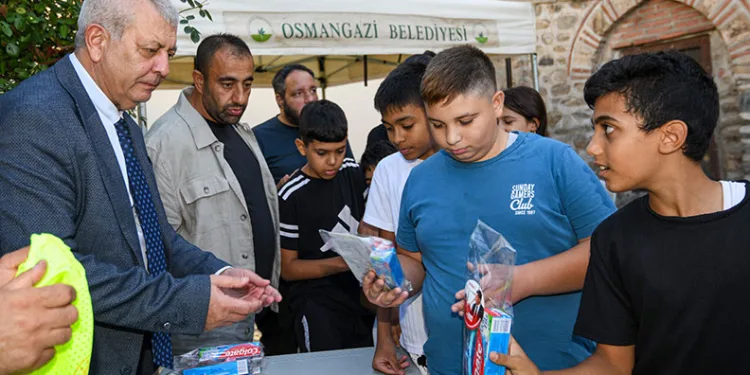 Osmangazi’de çocukların yüzünü güldüren buluşma