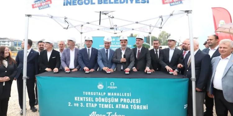 Turgutalp’te Kentsel Dönüşümün 2. Ve 3. Etaplarında Temel Atıldı