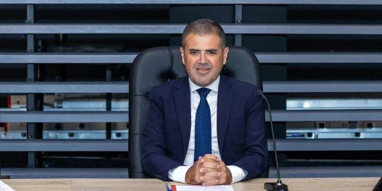 Mezitli Belediye Başkanı Tuncer CHP’den ihraç edildi