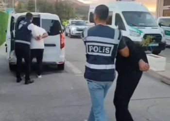 Konya merkezli 24 ilde “Paravan 1” operasyonu: 65 şüpheli gözaltında