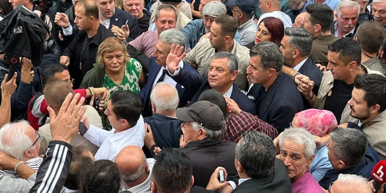 Özgür Özel: “Milletin koyduğu ismi kimseye değiştirtmeyiz”