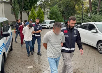 Yurttan kaçan iki kız çocuğunu alıkoyup cinsel istismara 4 gözaltı