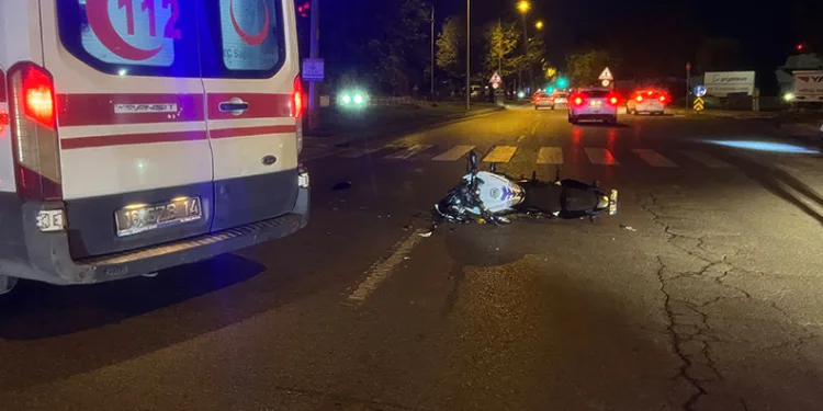 Bursa’da kavşakta motosiklet kazası: Aday sürücü ağır yaralandı