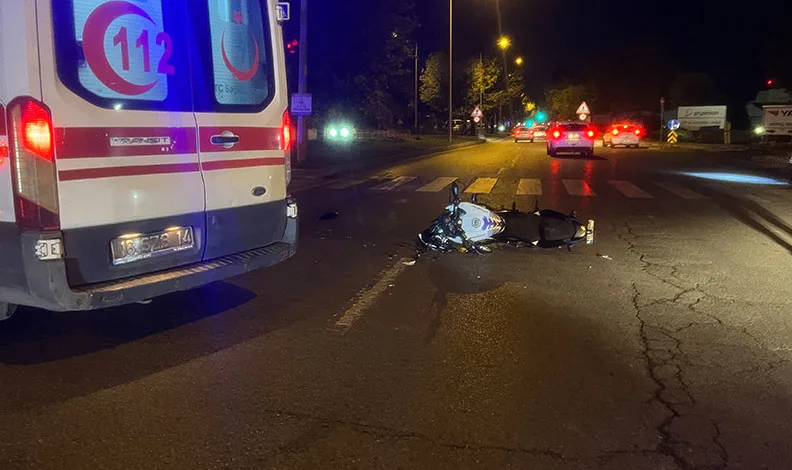 Bursa’da kavşakta motosiklet kazası: Aday sürücü ağır yaralandı