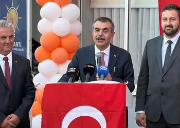 Bakan Tekin: “Hizmeti vatandaşın ayağına götüreceğiz”